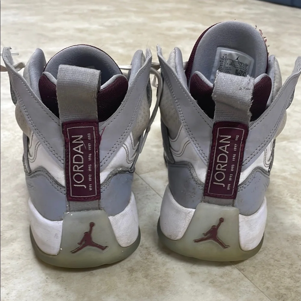 Nike Jordan Jumpman Two Trey 9.5